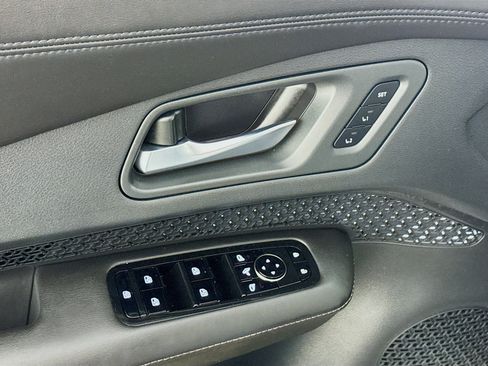 Used 2023 Nissan Ariya FWD image 20