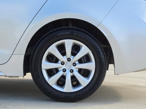 Used 2025 Toyota Corolla LE FWD image 23