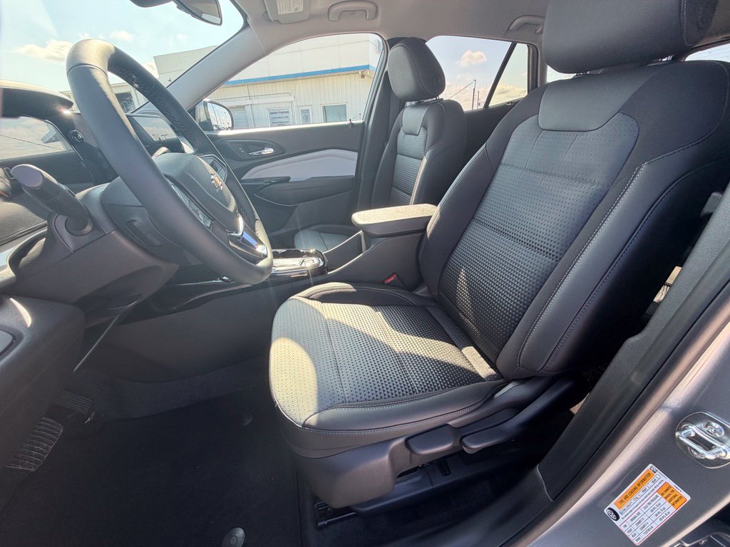 New 2026 Chevrolet Trax LT w/ Driver Confidence Package FWD image 11
