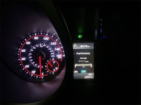 Used 2023 Hyundai Elantra SEL w/ Cargo Package image 15