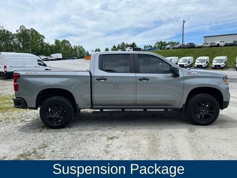 Used 2025 Chevrolet Silverado 1500 Custom Trail Boss AWD/4WD image 4