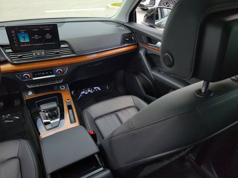 Certified 2023 Audi Q5 Premium w/ Convenience Package AWD/4WD image 24