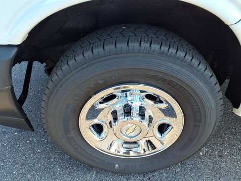 Used 2020 Chevrolet Express 3500 w/ Power Convenience Package image 32