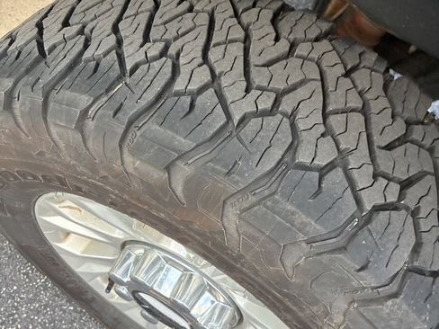 Used 2020 Ford F250 XLT AWD/4WD image 5