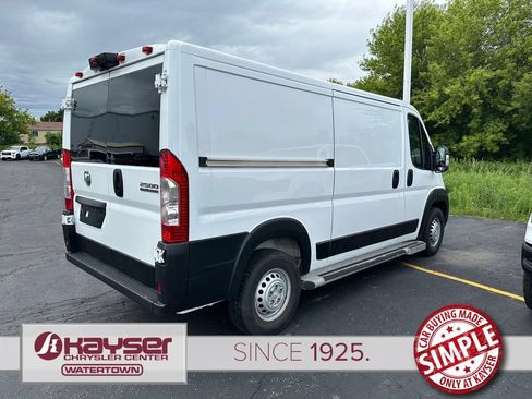 Used 2025 RAM ProMaster 2500 w/ U-Haul Equipment Group FWD image 5