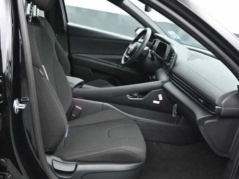 New 2026 Hyundai Elantra SEL Sport Premium FWD image 11