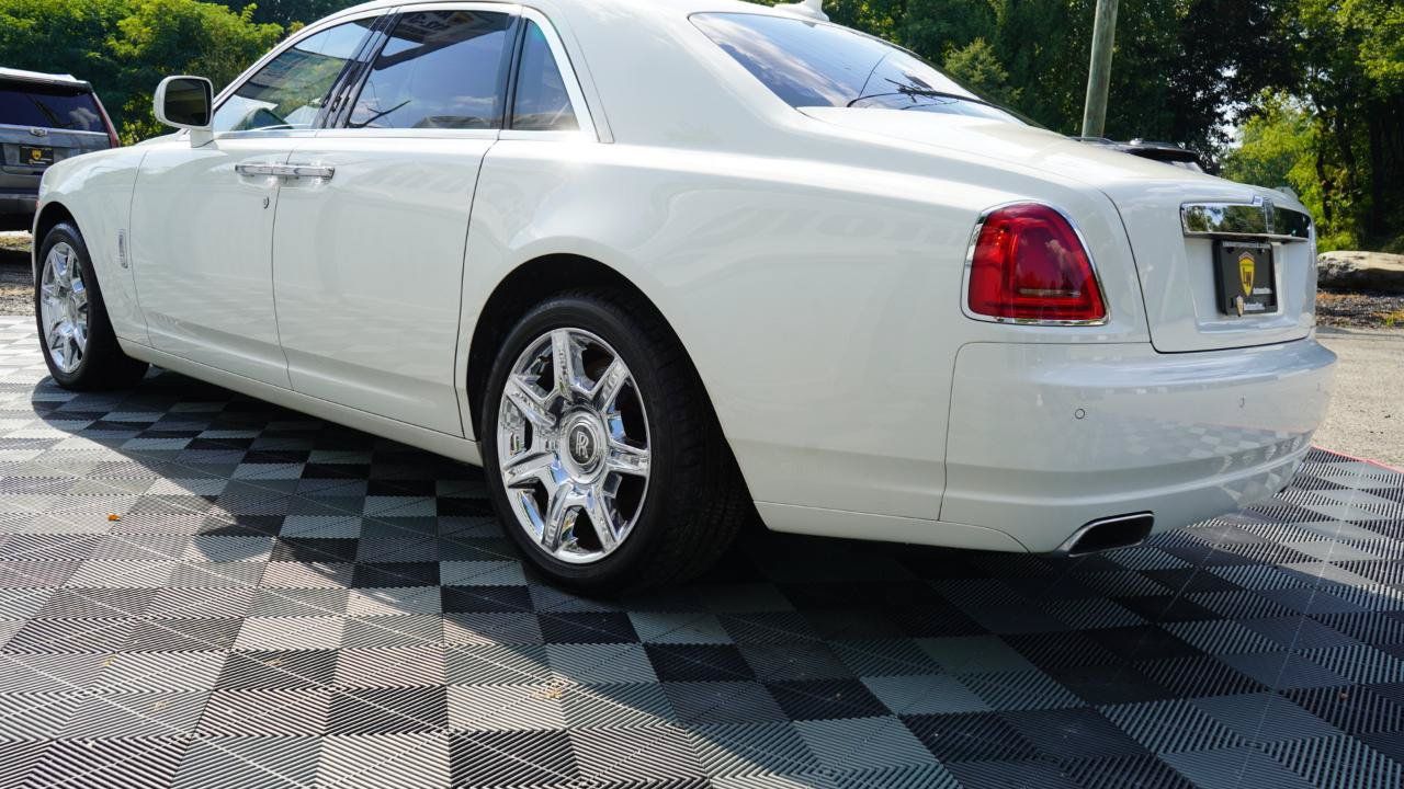 Used 2011 Rolls-Royce Ghost RWD image 9