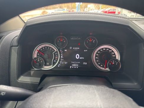 Used 2016 RAM 1500 Sport w/ Black Ram 1500 Sport Group AWD/4WD image 10