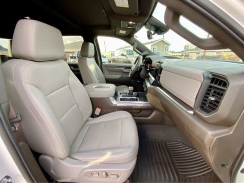 Used 2022 Chevrolet Silverado 1500 LTZ w/ LTZ Premium Package image 30