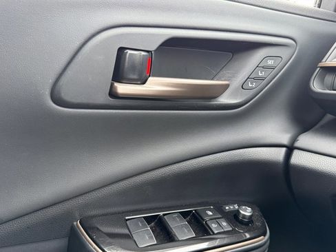 Certified 2025 Toyota Crown Signia w/ Tow-Hitch Package (TMS) image 20