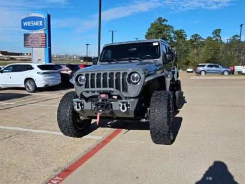 Used 2021 Jeep Wrangler Unlimited Sahara image 3