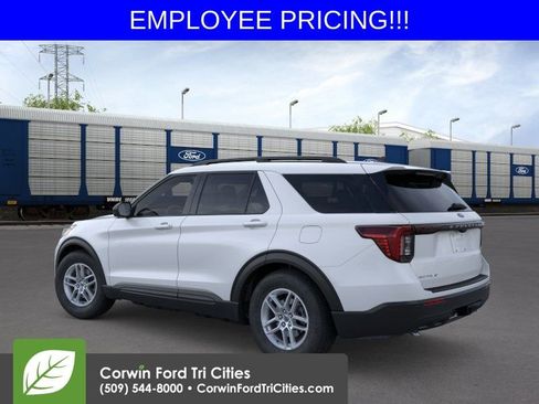 New 2026 Ford Explorer Active AWD/4WD image 5
