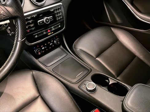 Used 2015 Mercedes-Benz GLA 250 image 15