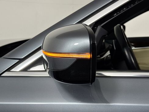 Used 2020 BMW 530i xDrive w/ Convenience Package image 20