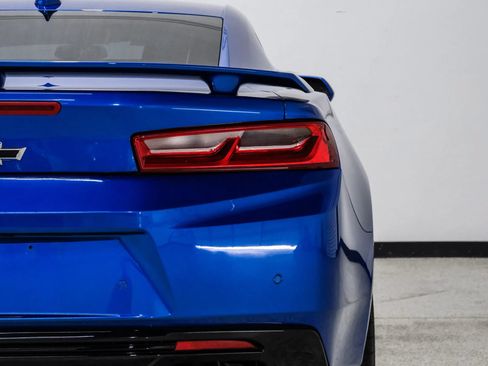 Used 2017 Chevrolet Camaro SS RWD image 47