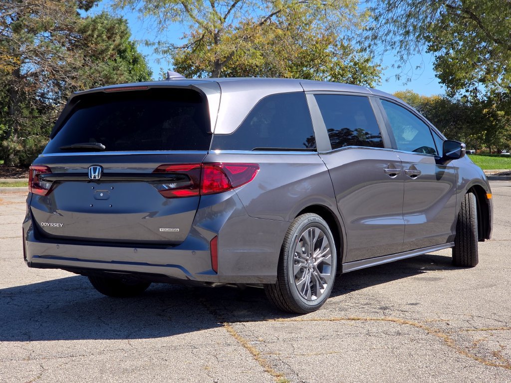 New 2027 Honda Odyssey Touring image 28
