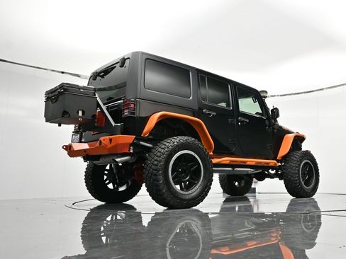 Used 2015 Jeep Wrangler Unlimited Sport w/ Connectivity Group image 43