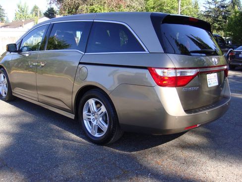 Used 2012 Honda Odyssey Touring image 4