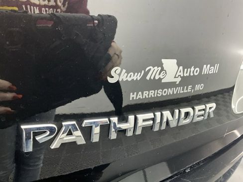 Used 2019 Nissan Pathfinder Platinum image 27