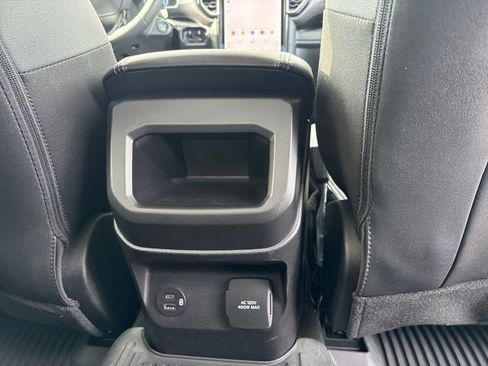 Used 2024 Ford Ranger Lariat w/ FX4 Off-Road Package image 19
