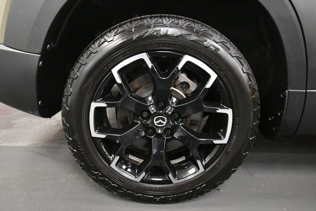 Used 2023 MAZDA CX-50 Meridian Edition AWD/4WD image 32