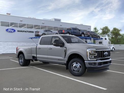 New 2026 Ford F350 4x4 Crew Cab DRW Super Duty image 7