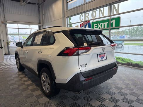 Used 2019 Toyota RAV4 LE w/ All Weather Liner Package AWD/4WD image 4