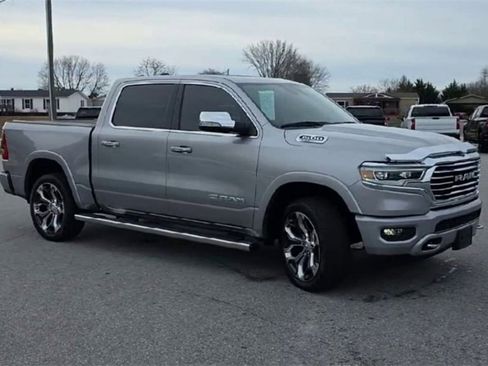 Used 2022 RAM 1500 Limited w/ Body Color Bumper Group image 2
