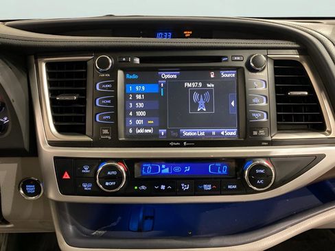 Used 2015 Toyota Highlander Limited Platinum image 14