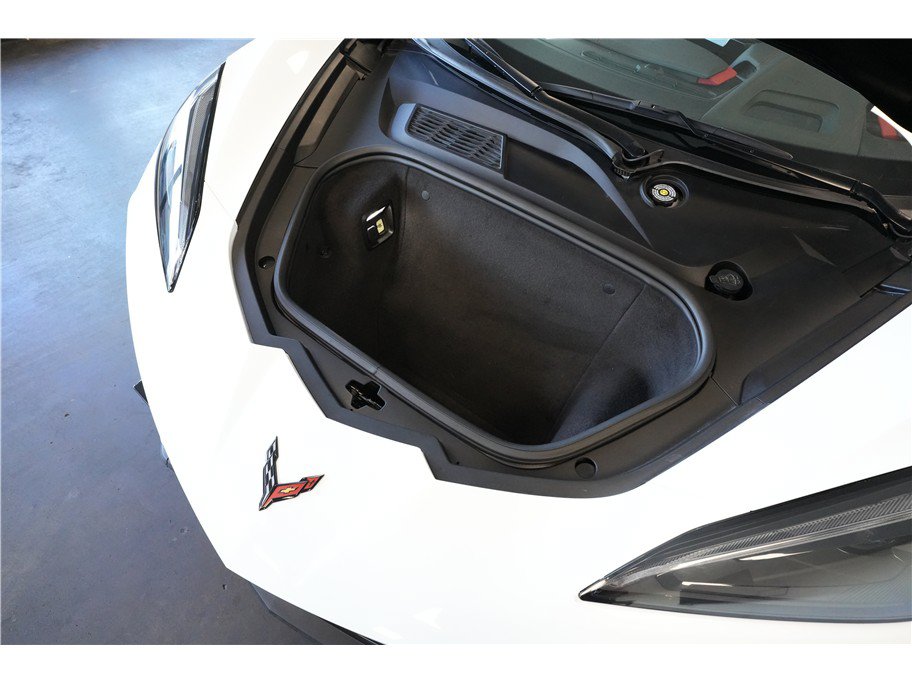Used 2022 Chevrolet Corvette Stingray Preferred Cpe w/ Z51 Performance Package RWD image 9
