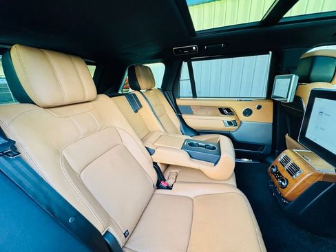 Used 2018 Land Rover Range Rover Long Wheelbase Autobiography image 17