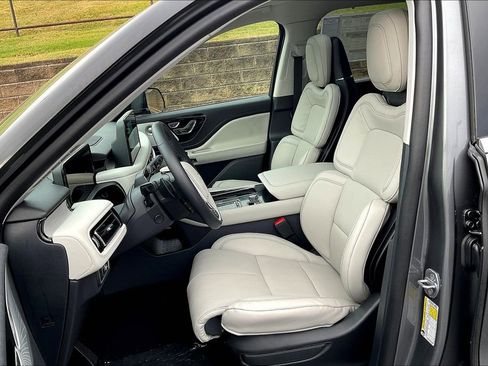 New 2025 Lincoln Aviator Reserve w/ Equipment Group 201A image 9