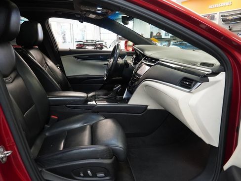 Used 2014 Cadillac XTS Platinum image 34