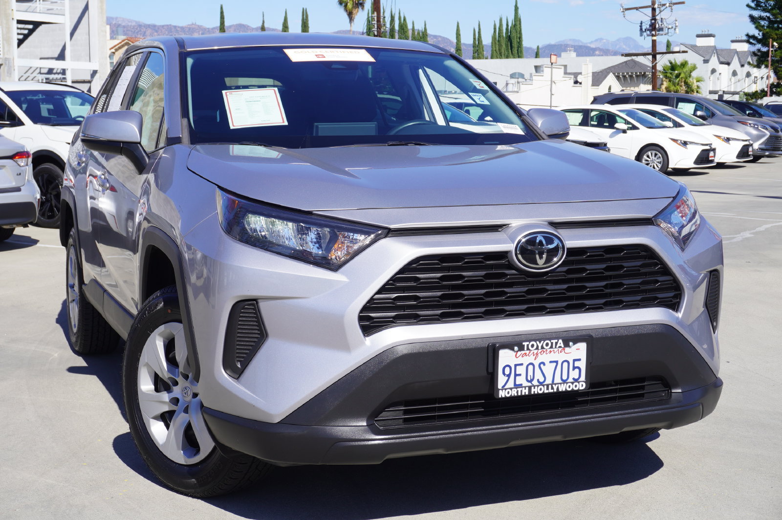Certified 2022 Toyota RAV4 LE FWD image 2