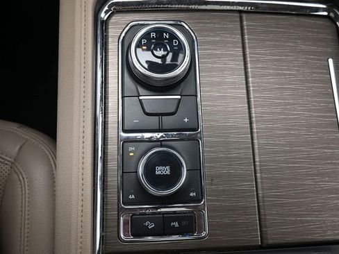 Used 2024 Ford Expedition Max Limited image 33