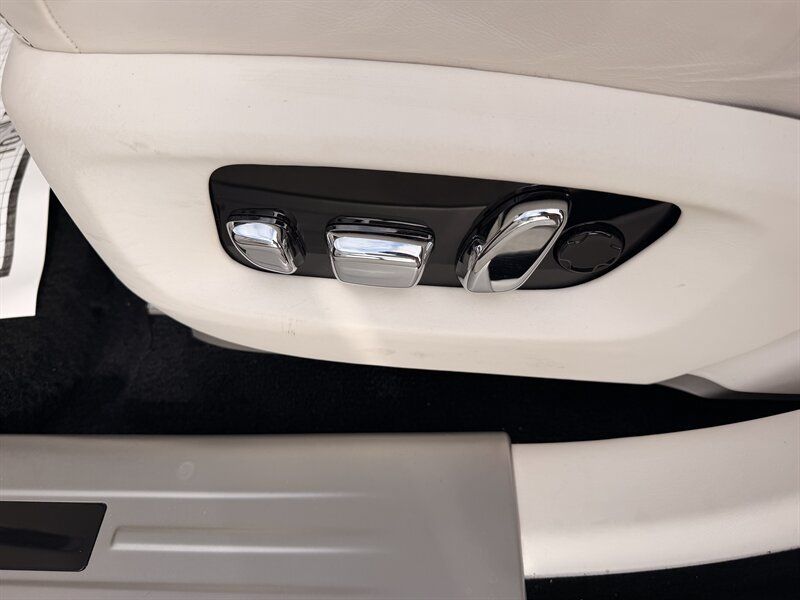 Used 2021 Rolls-Royce Ghost AWD/4WD image 44