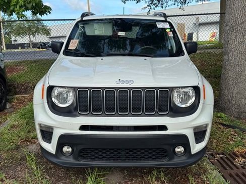 Used 2022 Jeep Renegade Latitude w/ Convenience Group AWD/4WD image 10