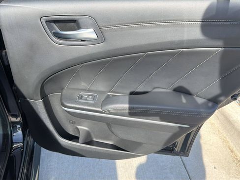 Used 2022 Dodge Charger R/T w/ Plus Group RWD image 27