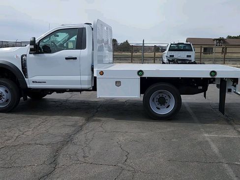 New 2024 Ford F550 4x4 Regular Cab Super Duty image 3
