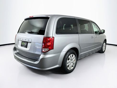 Used 2016 Dodge Grand Caravan SE w/ Quick Order Package 29E SE FWD image 9
