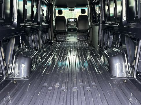 New 2026 Mercedes-Benz Sprinter 2500 image 15