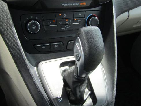 Used 2023 Ford Transit Connect XLT FWD image 25