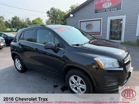 Used 2016 Chevrolet Trax LT AWD/4WD image 1