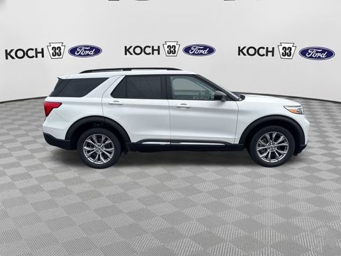 Used 2023 Ford Explorer XLT w/ Equipment Group 202A AWD/4WD image 9