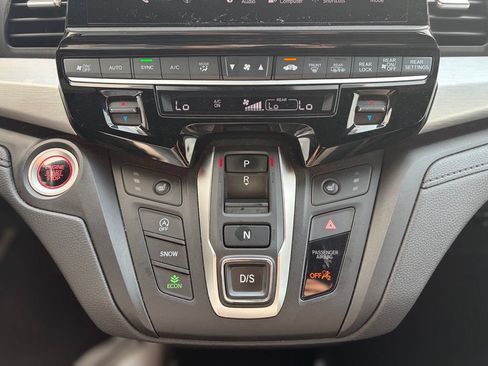 Used 2025 Honda Odyssey Sport-L image 35