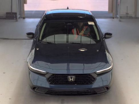 Used 2025 Honda Accord SE image 2