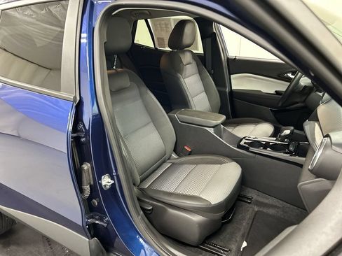 Certified 2024 Chevrolet Trax LT w/ Driver Confidence Package FWD image 22