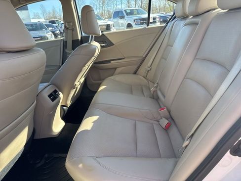 Used 2016 Honda Accord Touring image 13