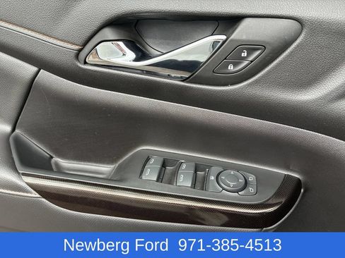 Used 2023 GMC Acadia AT4 AWD/4WD image 27