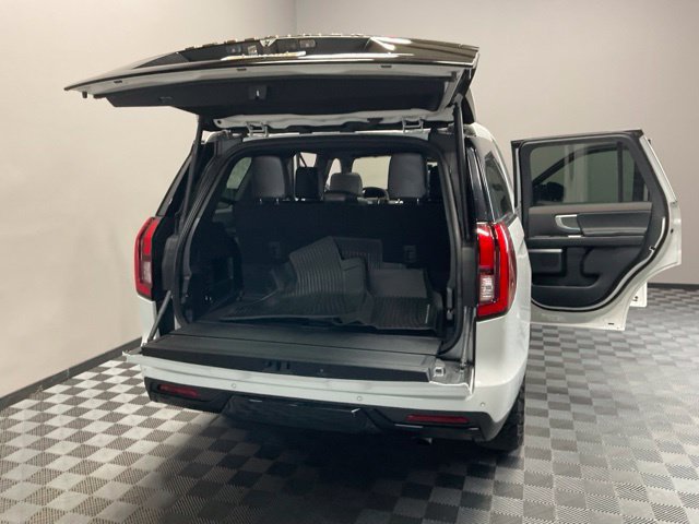 Used 2025 Ford Expedition Tremor AWD/4WD image 31
